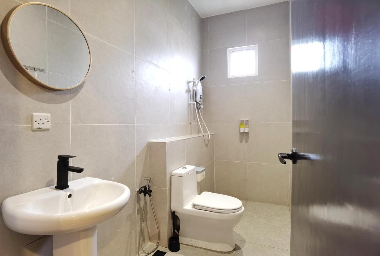 Apartment 3 Mins To Garden & Kubota Jln Apas *