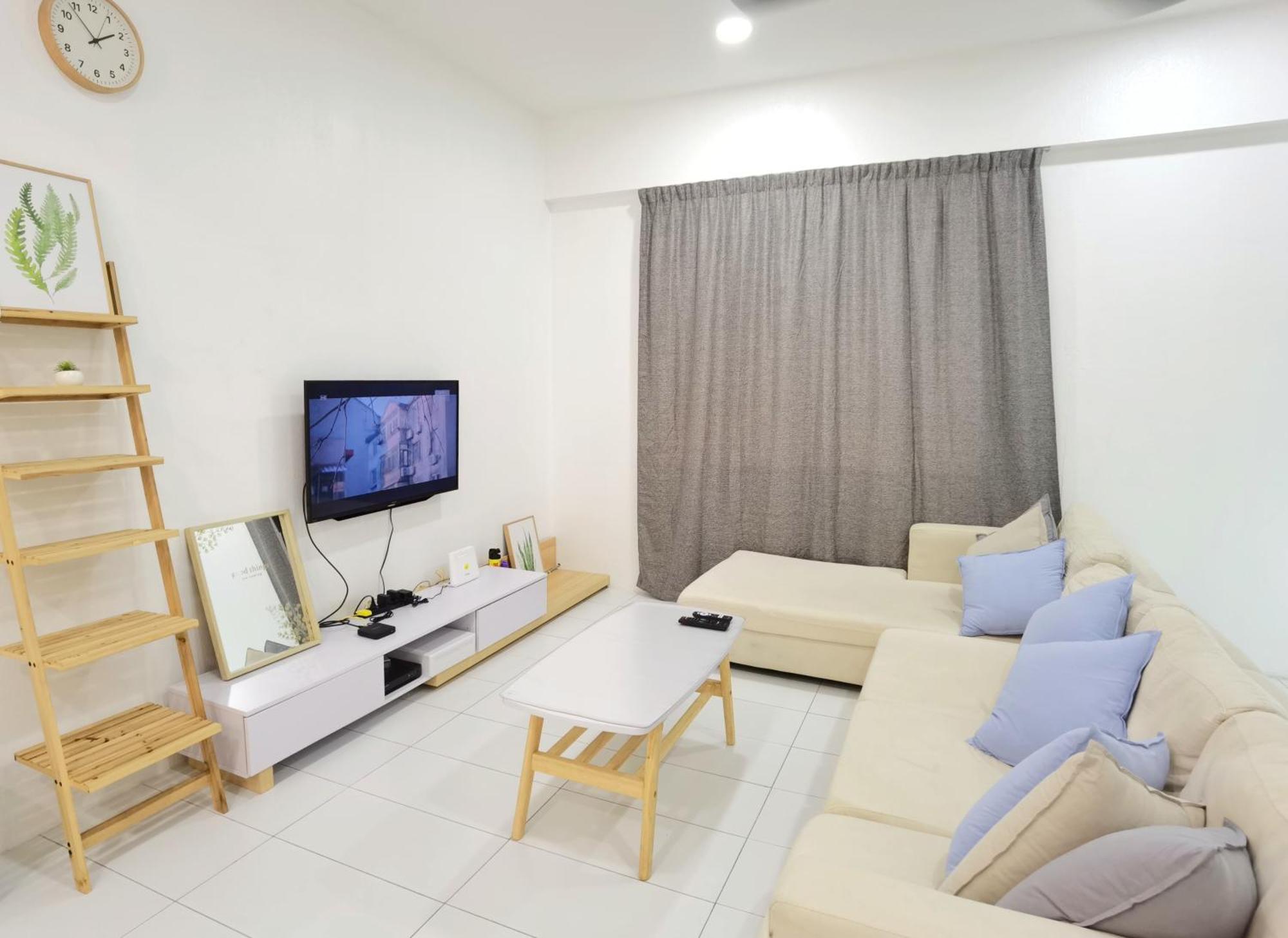 3 Mins To Garden & Kubota Jln Apas Apartment